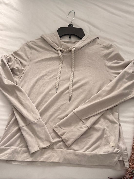 Vuori Sweaters - Vuori Lightweight Hooded Pullover in Light Beige